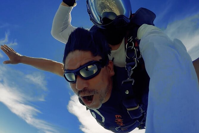 Tandem Skydive in Puerto Vallarta With Beach Landing - Common questions