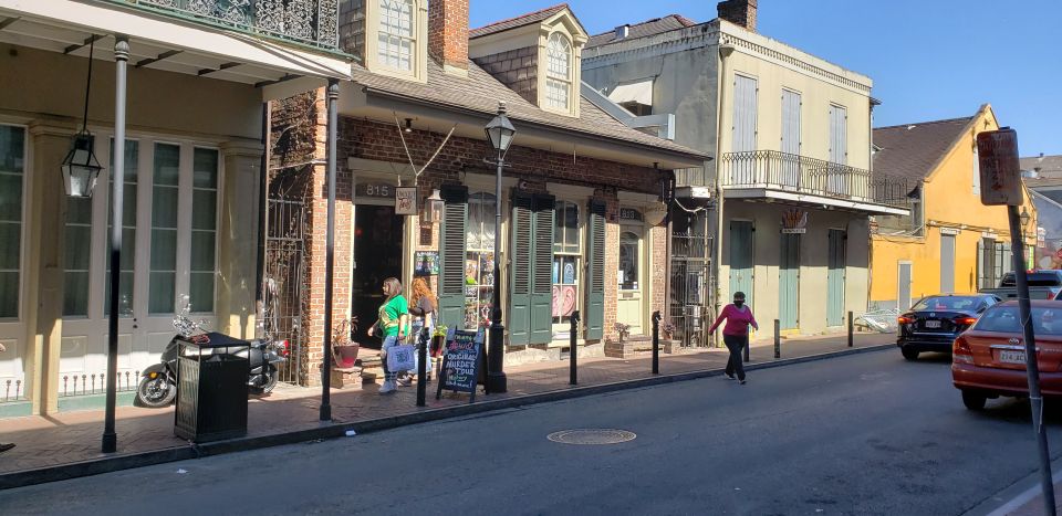 The Local's Guide to the French Quarter Tour - Common questions