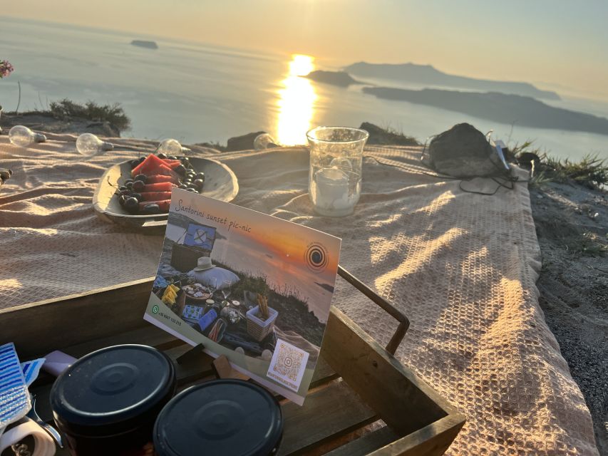 Uncrowded Santorini Sunset PicNic - Highlights