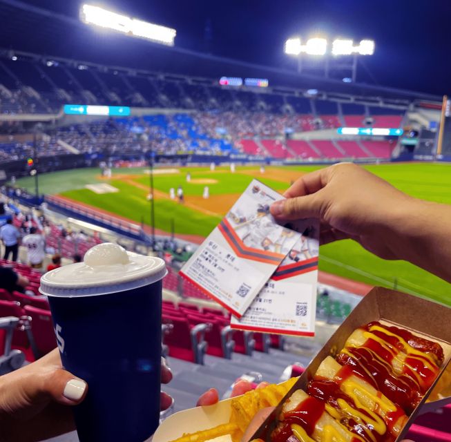 Watching Baseball Match & Local Food Experience in Seoul - Enjoy Authentic Seoul Atmosphere