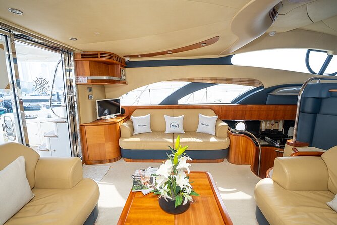 Yacht Rental in Dubai - Azimut 50ft Dubai Yacht - Customer Reviews and Ratings