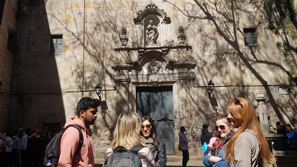 Barcelona Highlights Small Group Half-Day Tour With Pickup - Common questions