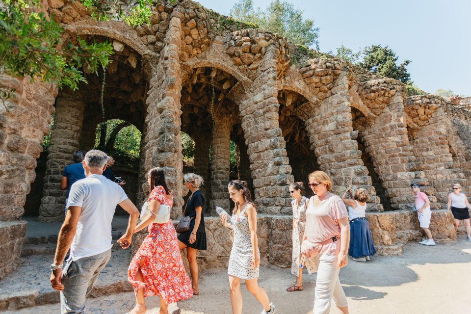 Barcelona: Park Güell Skip-the-Line Ticket and Guided Tour - Common questions