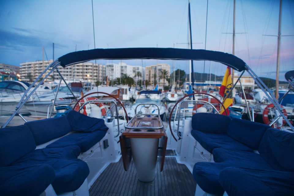 Barcelona: Private Luxury Sailing Tour - What to Bring