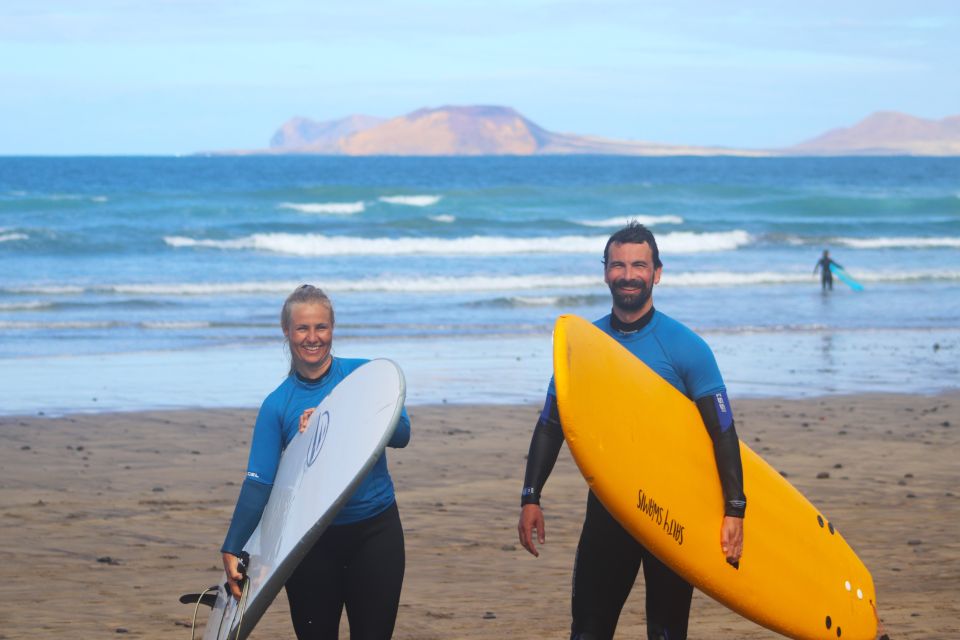 Famara : Surfing Lessons - Gift Experience Option