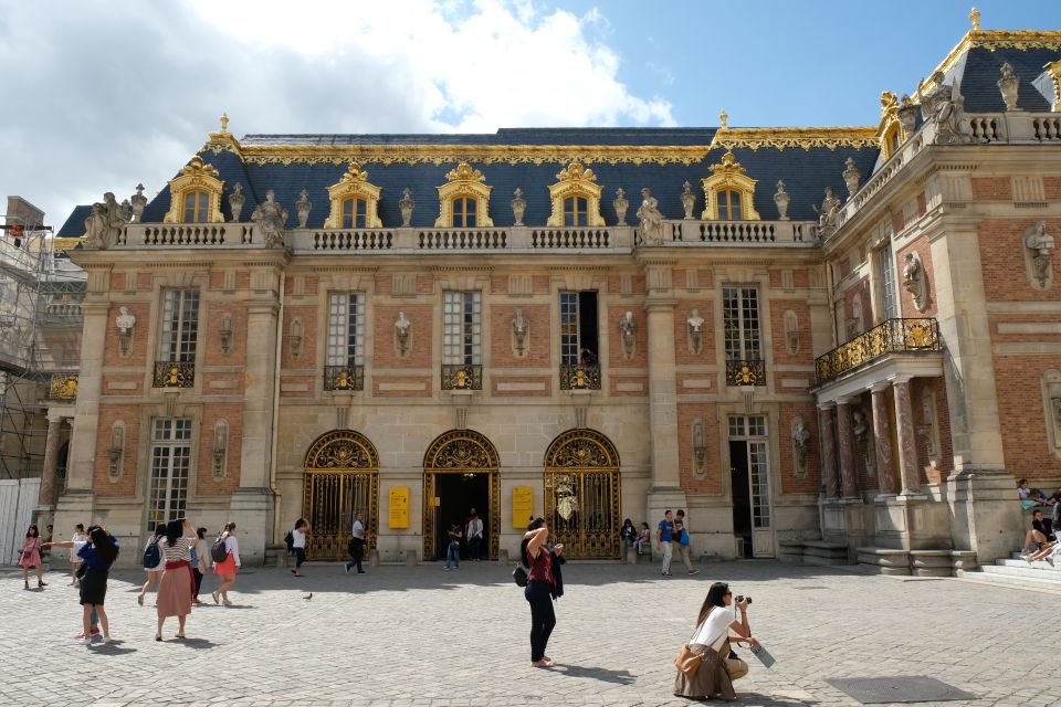 From Paris: Versailles Palace and Gardens Guided Day Trip - Common questions