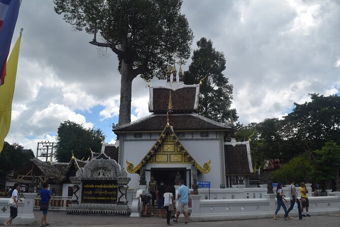 Half Day Chiang Mai City and Cultural by Tuktuk, Samlor & Red Car (Private Tour) - Last Words