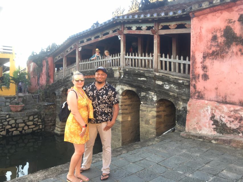 Hoi an Night Market With Walking Tour - Sampan Boat Ride - Common questions