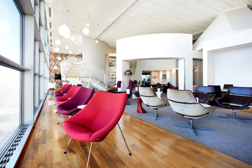 IAD Washington Dulles Airport: Virgin Atlantic Lounge Access - Common questions