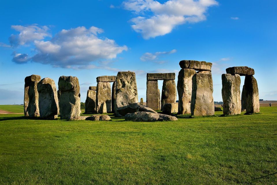 London: Stonehenge, Windsor Castle, Bath, Lacock & Pub Lunch - Directions