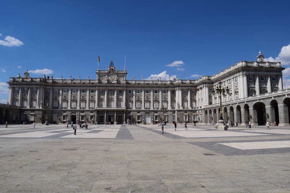 Madrid: Royal Palace Guided Tour With Entry Ticket - Directions