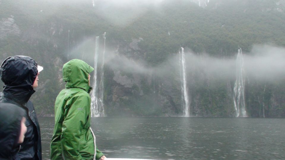 Milford Sound: Small-Group Tour From Te Anau - Visitor Experiences