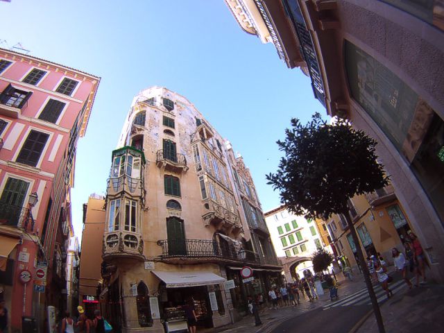 Palma De Mallorca: Guided Tour of the Old Town - Common questions