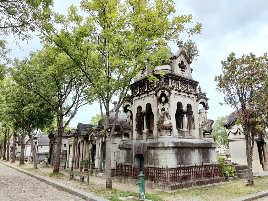 Paris: Père-Lachaise Cemetery Audio Guide Tour - Languages Available