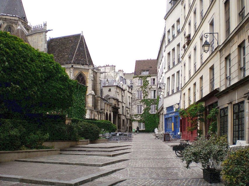 Paris - Private Walking Food Tour Le Marais - Accessibility and Language Options