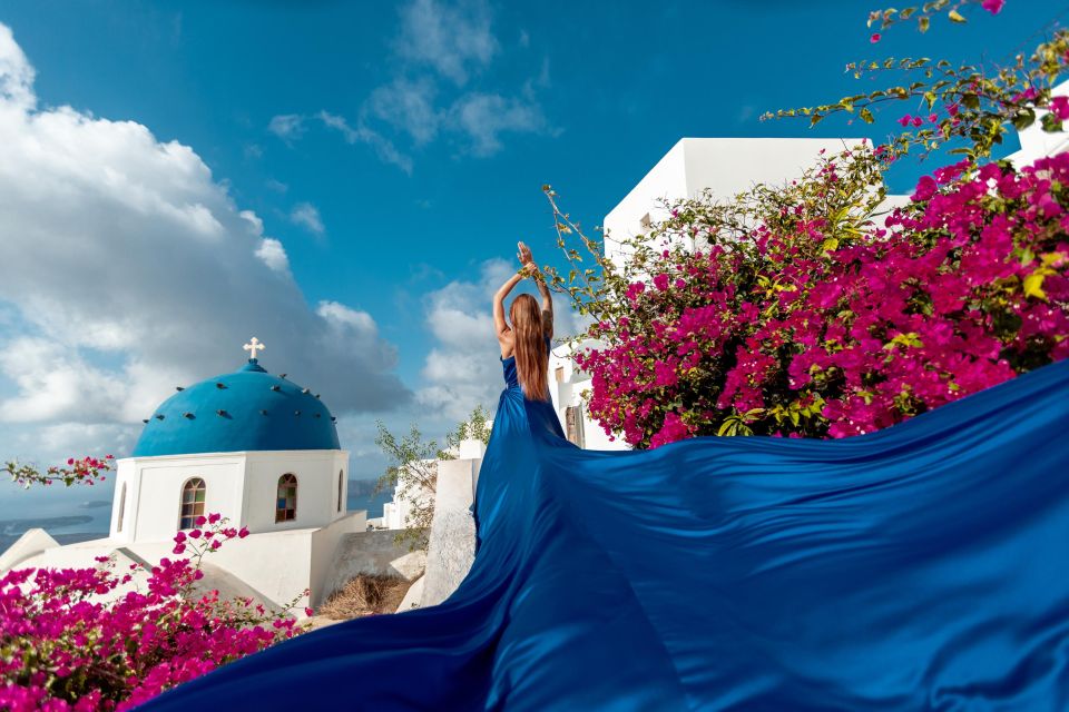 Photoshoot in Santorini With Flying Dress - Common questions