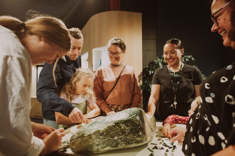 Rotorua: Jade Carving Experience at a Local Studio - Common questions