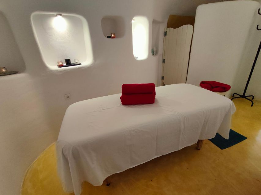 Santorini: Spa Massage Break Pool Day Access for 3-9 Friends - Common questions