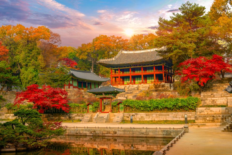 Seoul: Ancient Palaces and Scenic Points Walking Tour - Common questions