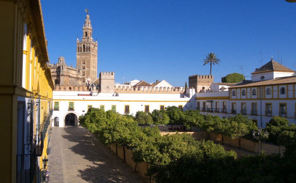 Seville: Cathedral, Giralda and Alcázar 3.5-Hour Guided Tour - Common questions