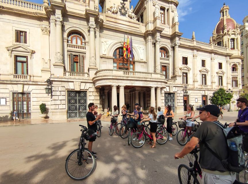 Valencia: City Highlights Guided Bike Tour - Customer Reviews and Tour Experience