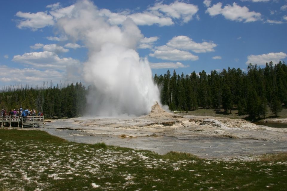 Yellowstone National Park: Old Faithful Self-Guided Tour - Common questions