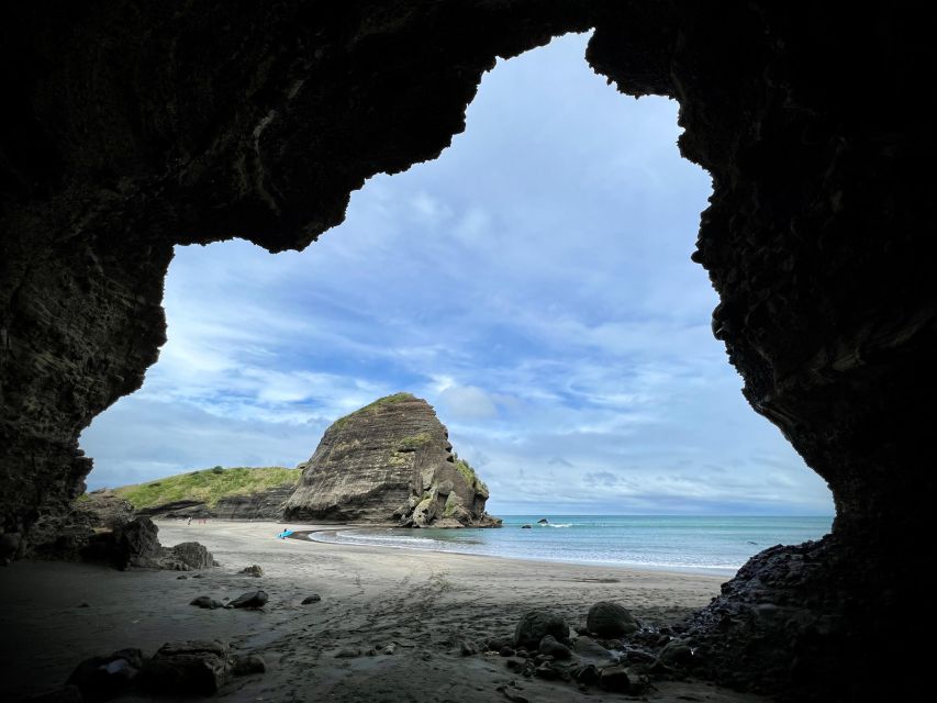 Auckland: City Sightseeing and Explore Piha Beach - Common questions