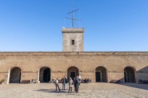 Barcelona: Walking Tour With Montjuic Castle & Cable Car - Additional Tips