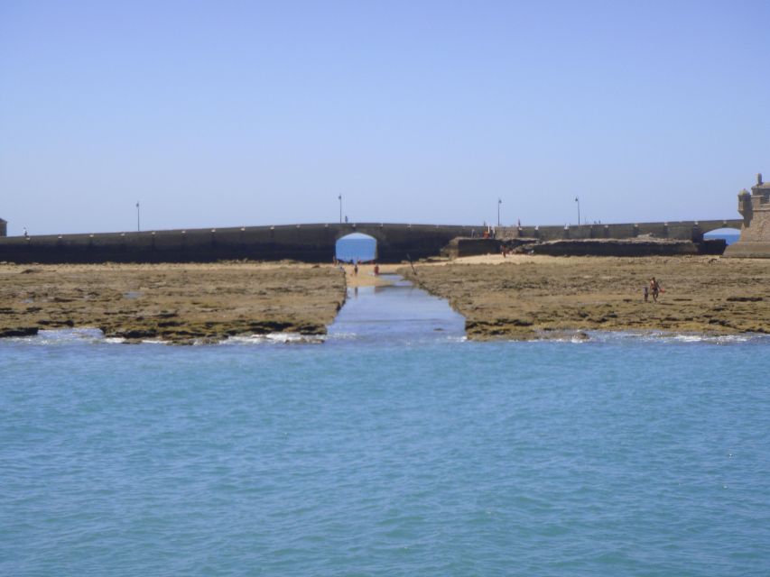 Bay of Cadiz Catamaran Tour With Host - Common questions