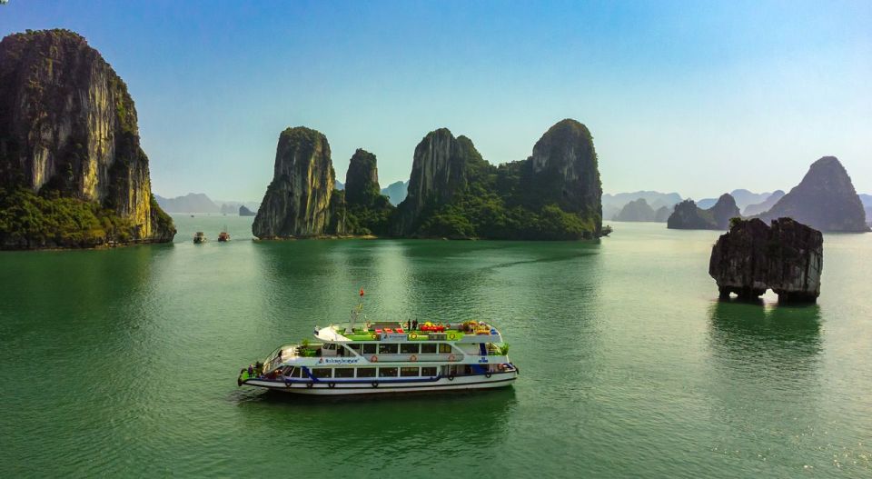 BEST SELLER - Halong 5 Stars Cruise Luxury By Limousine - Common questions