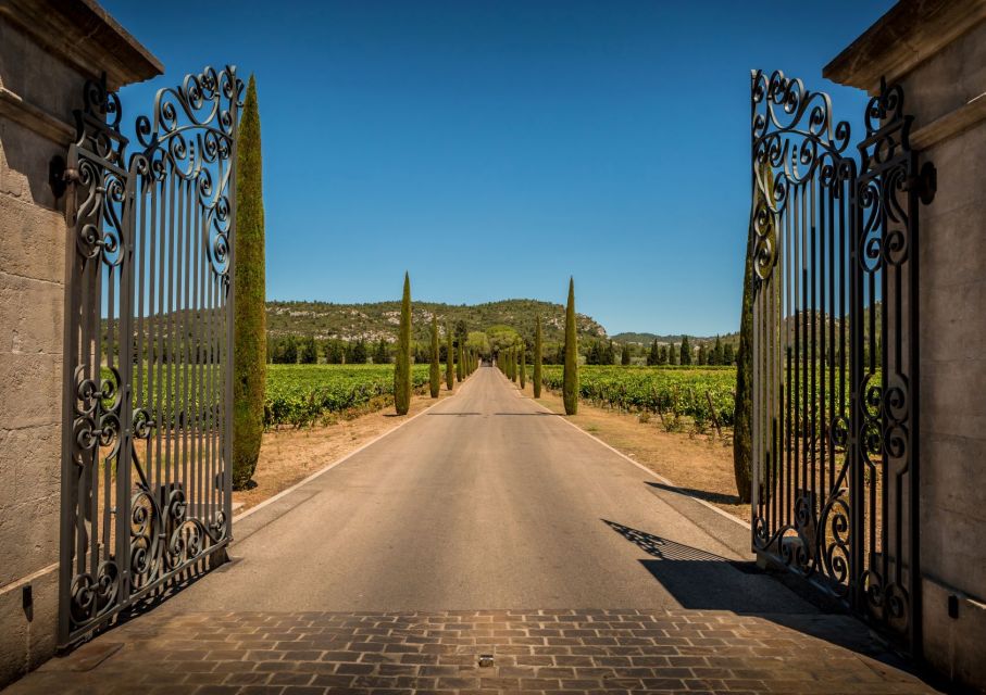 From Aix-En-Provence: Châteauneuf Du Pape Wineries Day Trip - Common questions