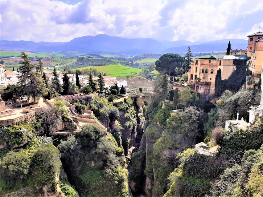 From Marbella: Ronda & Setenil De Las Bodegas Private Trip - Common questions