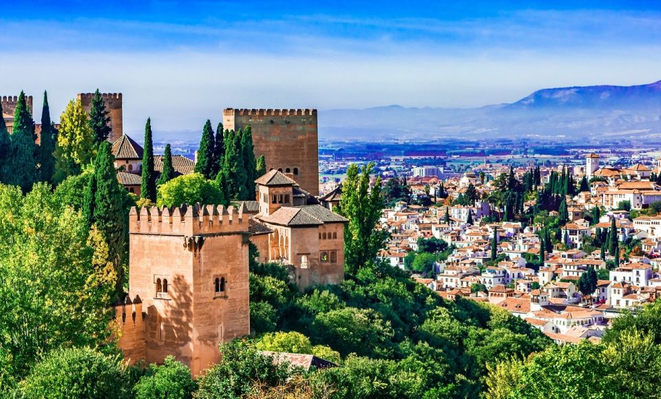 Granada: Alhambra Tour in a Premium Group - Common questions