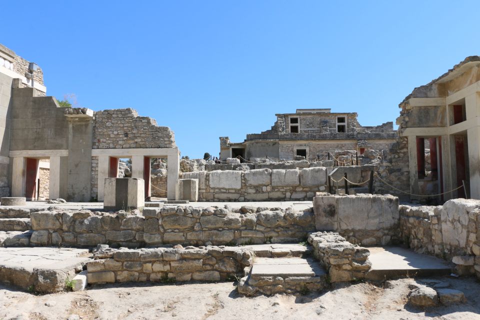 Knossos Palace Skip-the-Line Ticket & Private Guided Tour - Last Words