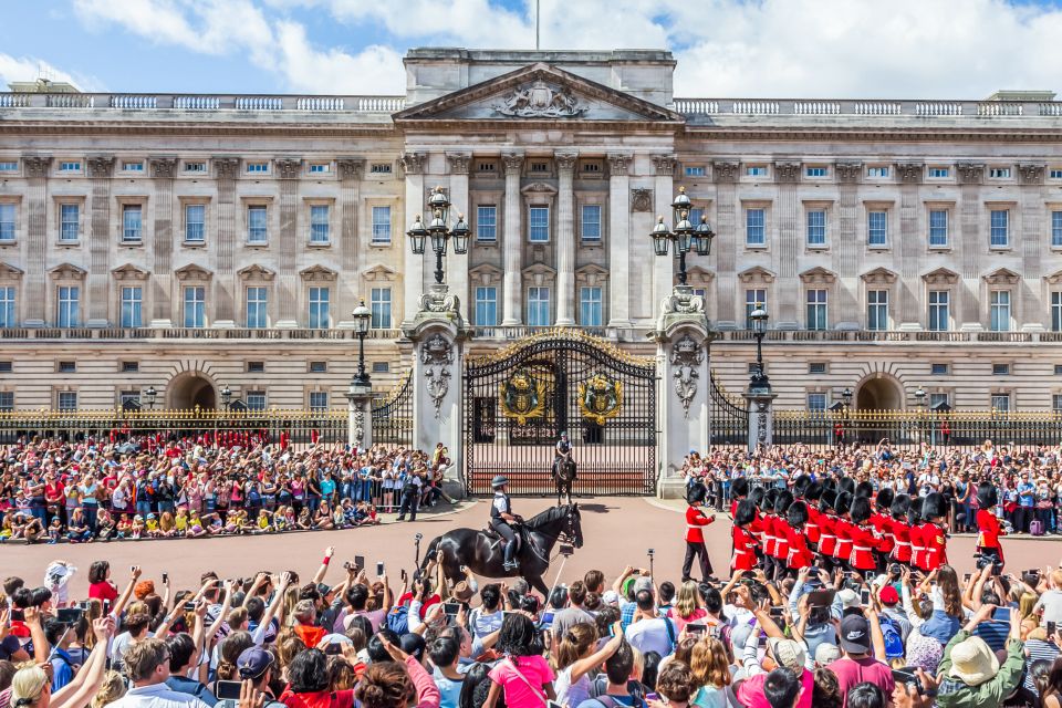 London: Changing of the Guard & Buckingham Palace Ticket - Last Words