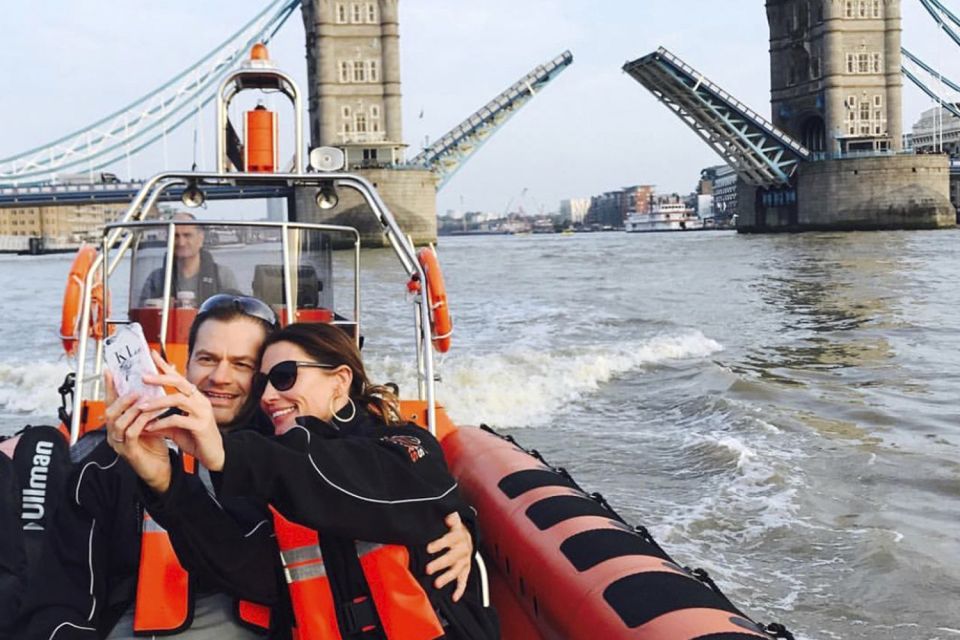London: Private Speedboat Hire Through the Heart of the City - Common questions