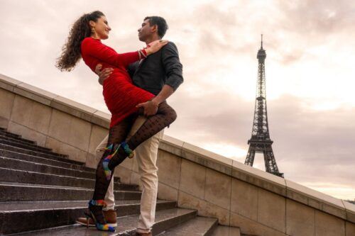 Paris: Private Eiffel Tower Express Photoshoot - Common questions