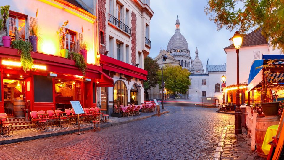 Paris:Discover Montmartre & Sacré Coeur +Delicious Croissant - Common questions