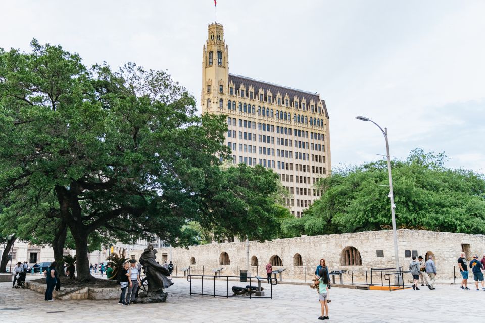 San Antonio: Ghosts and Dark History Guided Walking Tour - Visitor Recommendations