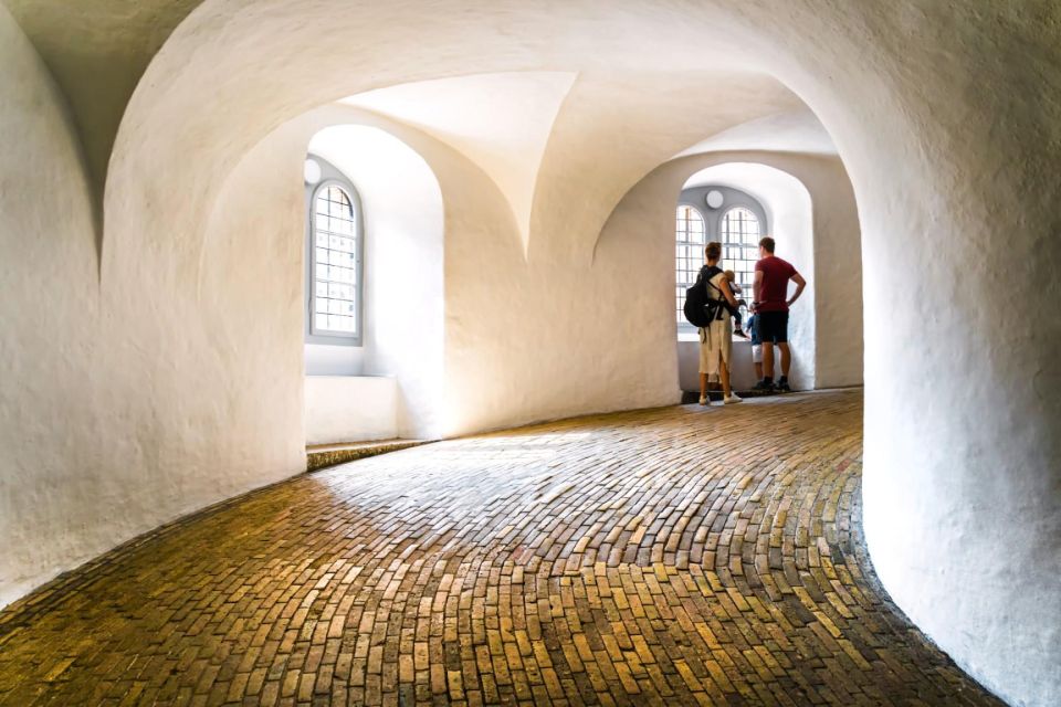Skip-the-line Rosenborg Castle & Gardens Copenhagen Tour - Meeting Point Location Details