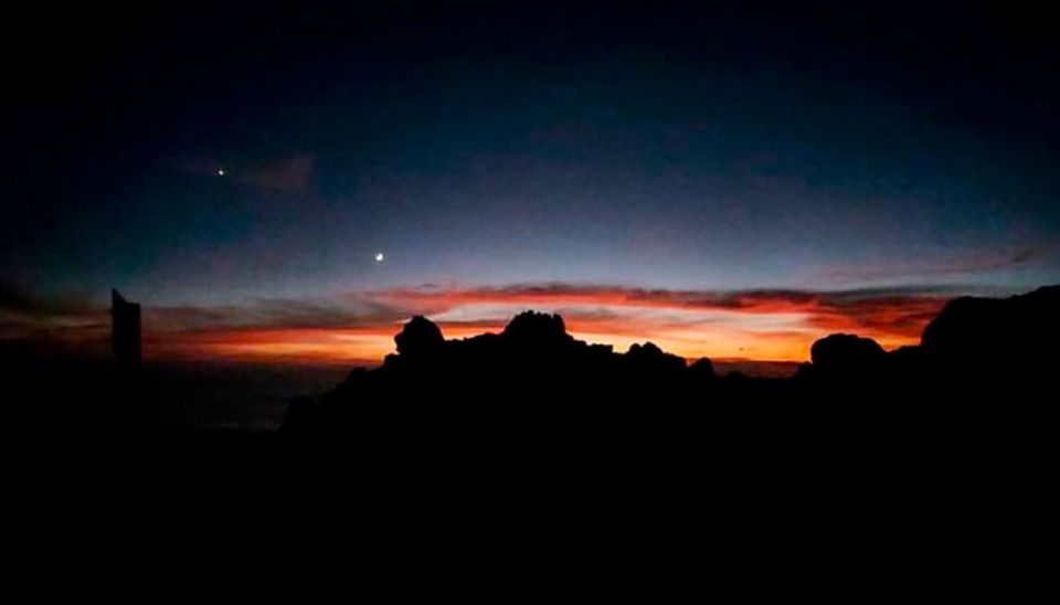 Tenerife: Teide Sunset Night Tour With Dinner and Stargazing - Common questions