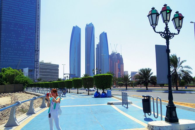 Abu Dhabi City Tour Drive Through Yas Island - Key Points