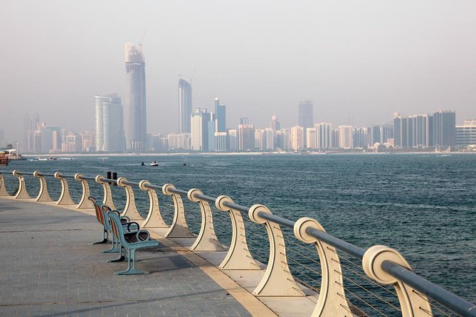 Abu Dhabi Tour From Dubai:The Mosque, Qasr Al Watan, Etihad Tower - Key Points