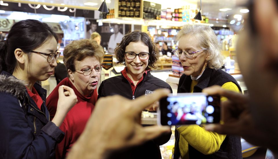 Adelaide: Central Market Early Risers Breakfast Tour - Key Points