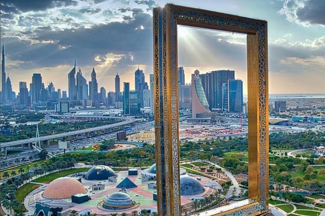 Admission to the Dubai Frame to See the Two Faces of Dubai - Key Points