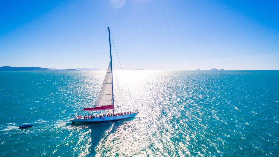 airlie beach whitsunday islands 2 day sailing tour Airlie Beach: Whitsunday Islands 2-Day Sailing Tour