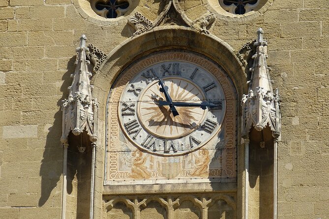 Aix-en-Provence Private Walking Tour With A Professional Guide - Key Points