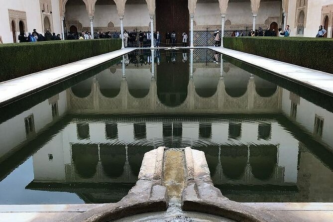 Alhambra, Generalife & Nasrid Palaces Access Audio Guided Tour - Key Points