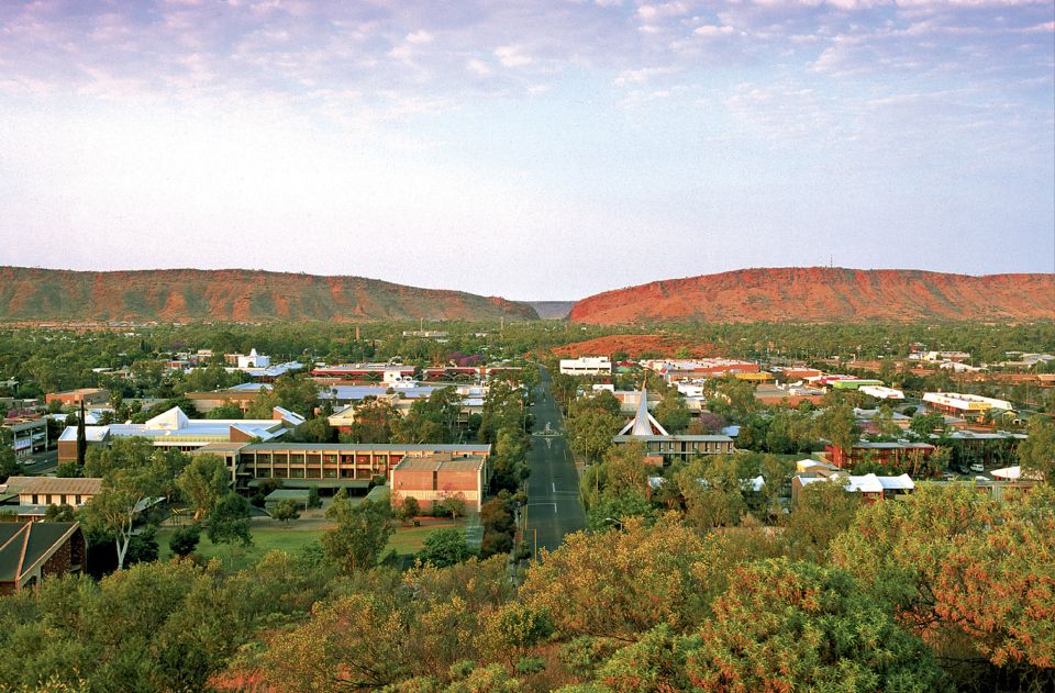 Alice Springs: Coach Transfer to Ayers Rock Resort - Key Points