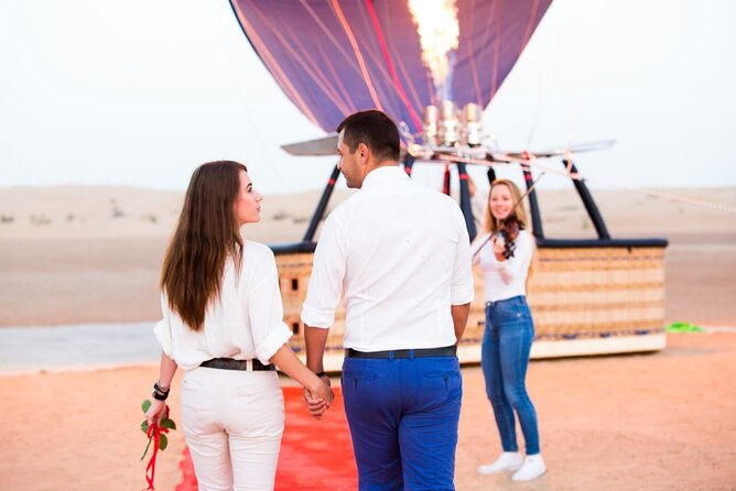 Amazing Dubai Beautiful Desert By Hot Air Balloon & ( Falcon Show ) - Key Points